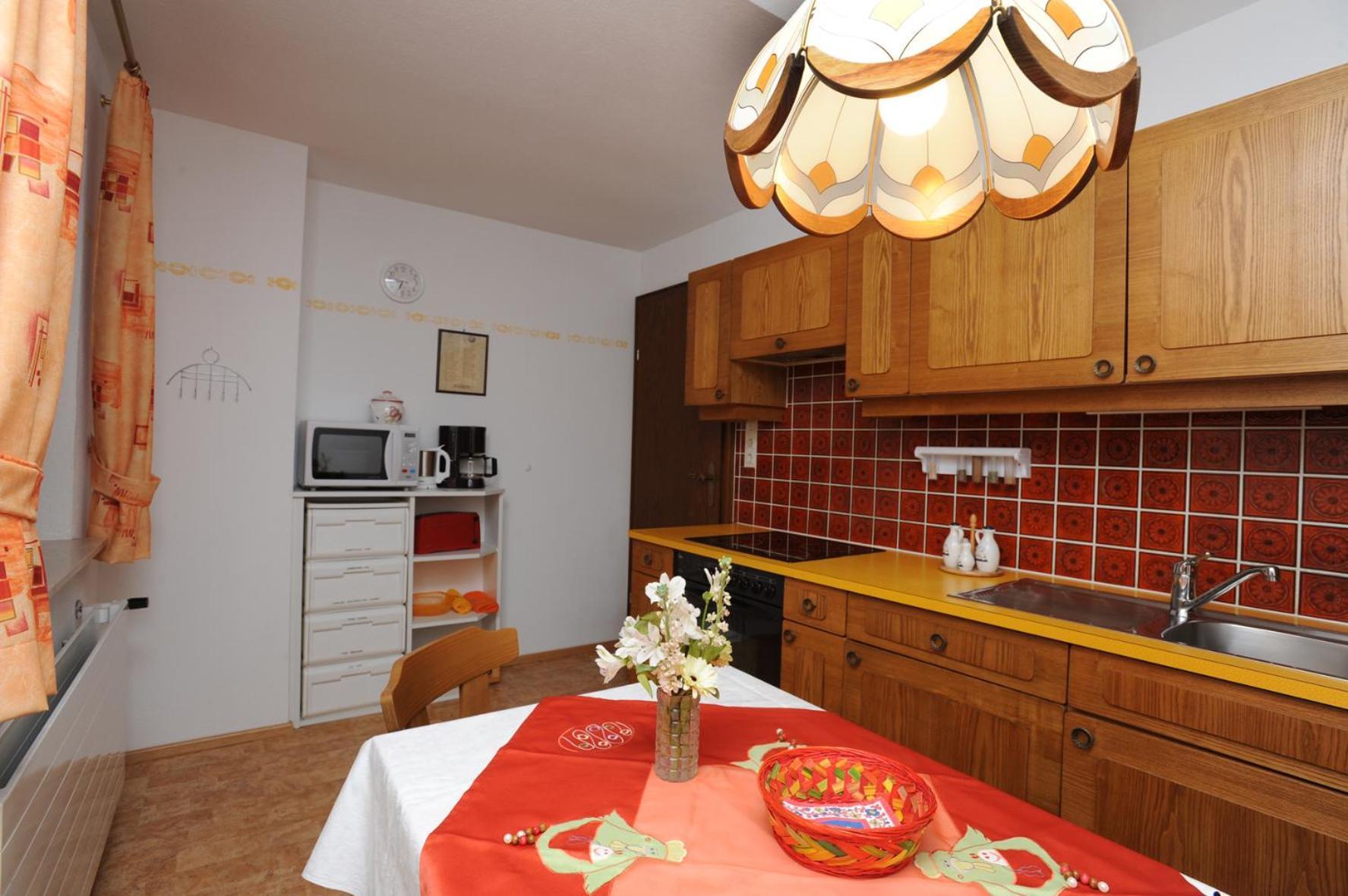 Gasthof Haus Moosbrugger 4*